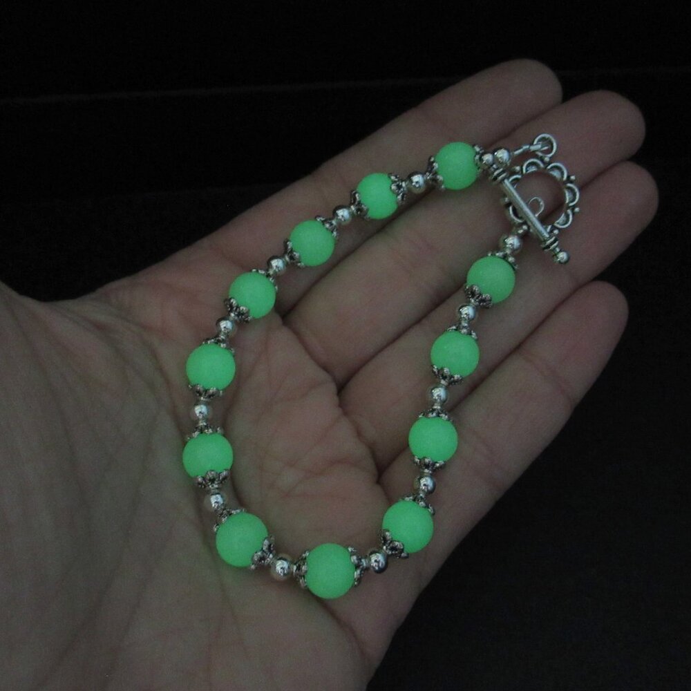 Glow in the Dark bead bracelet